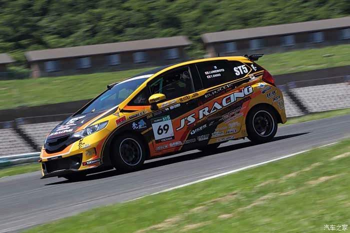 日本新飞度gk5 (j`sracing) 赛道高清照片合集