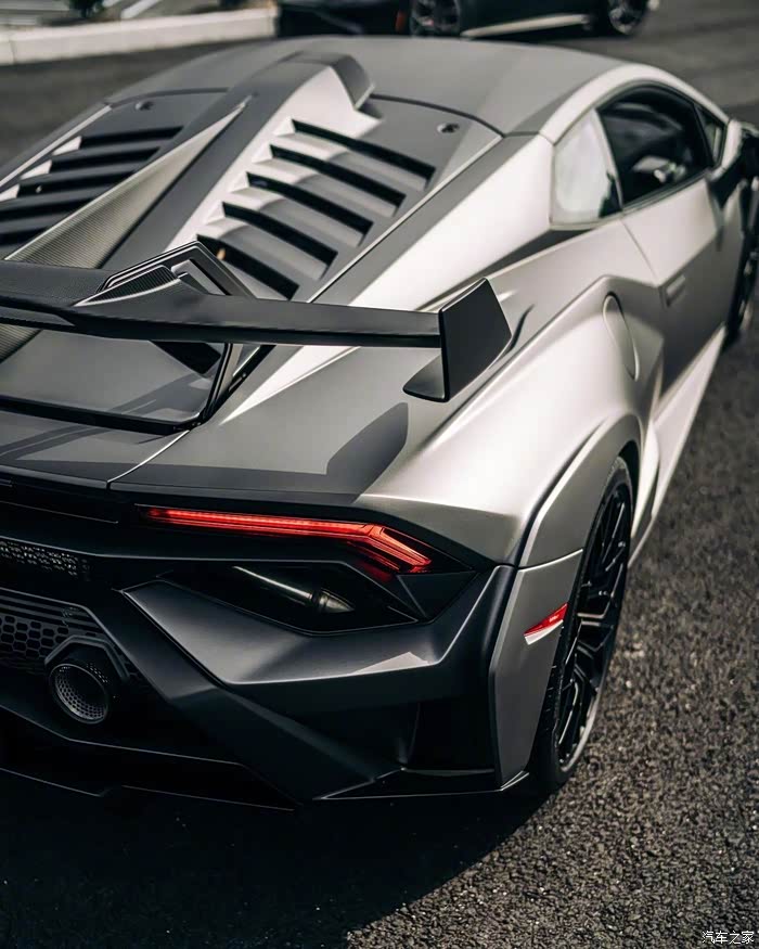 兰博基尼huracán sto 令人窒息的炫酷感
