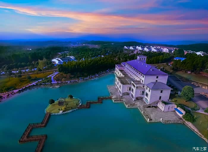 听说5月19日21日中国官塘湖景区举办"跟着房车游宣州"活动哦!