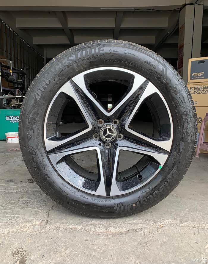 【图】提车gle350e,出原车4个轮毂轮胎_奔驰gle新能源论坛_汽车之家
