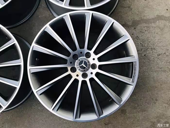 奔驰s35018寸小轮毂升级20寸轮毂