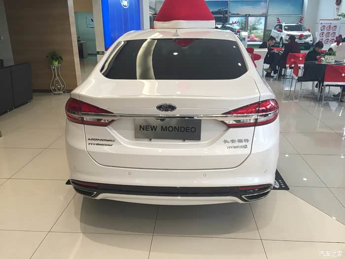 四款运动型中级车对比之蒙迪欧