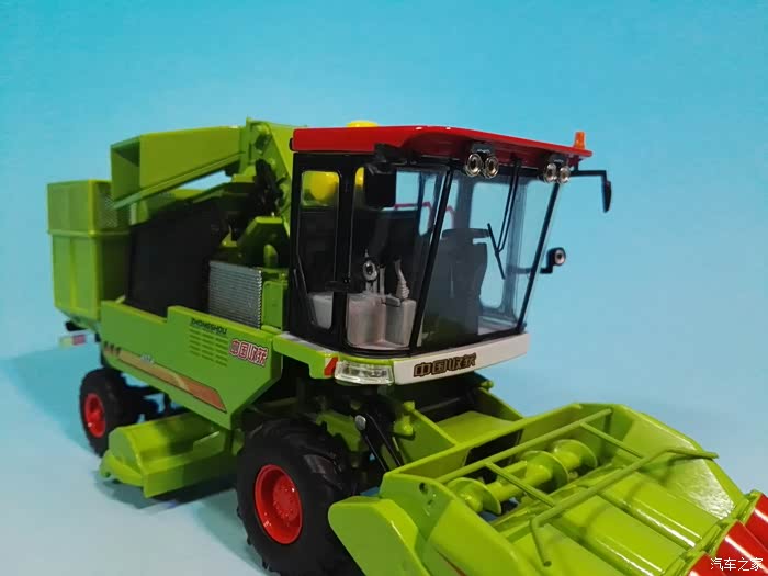 洛阳中收联合收割机模型