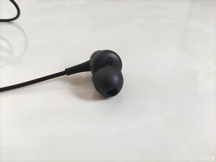 为啥买小米单动圈耳机黑色