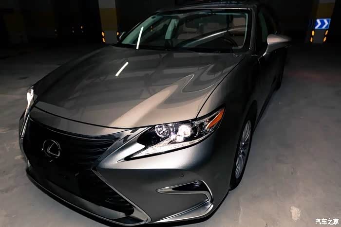 奔驰新e300l和雷克萨斯es300选一辆白给你要那辆