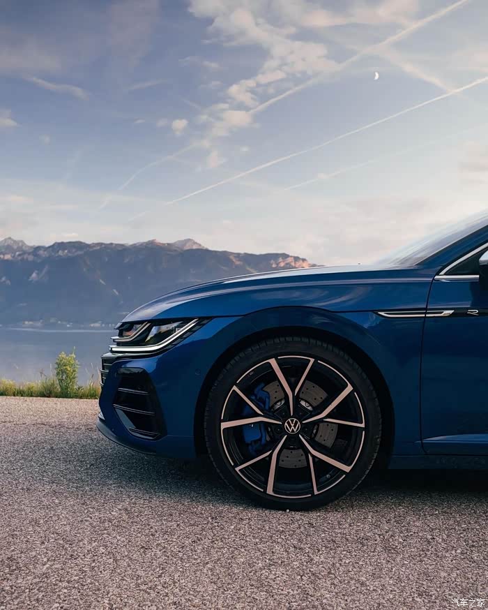 大众arteonshooting好喜欢蓝色配这个轮毂