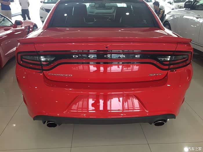 15款红色地狱猫现车