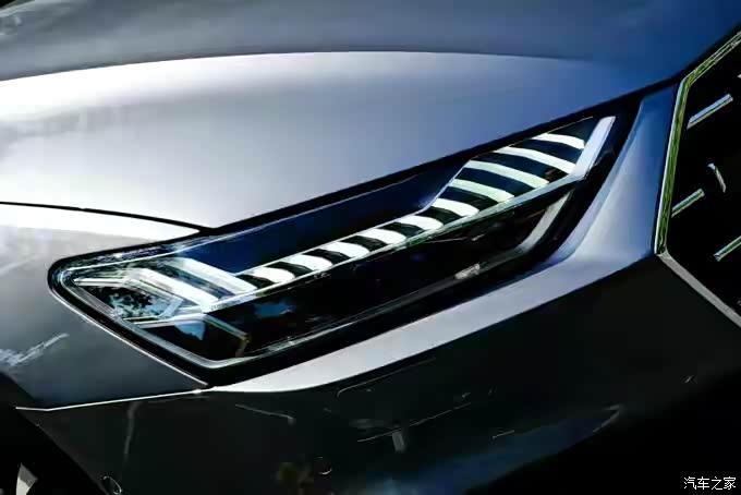奥迪a7l时尚大灯!
