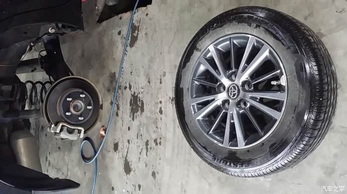 6自精成功更换17寸轮毂!_雷凌论坛_汽车之家论坛