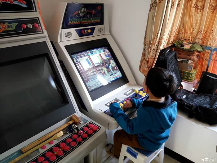 上班无聊怀旧一下打打街机模拟器这个游戏你们喜欢用谁