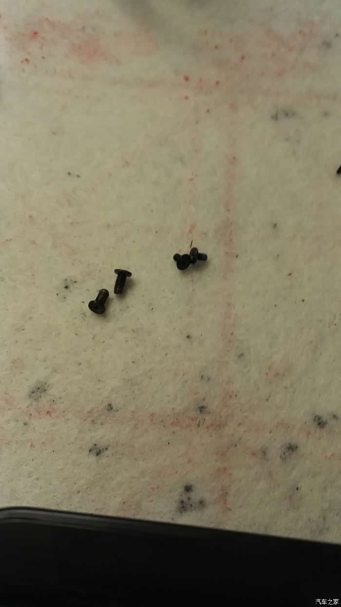 自己动手,老笔记本CPU换硅脂作业。