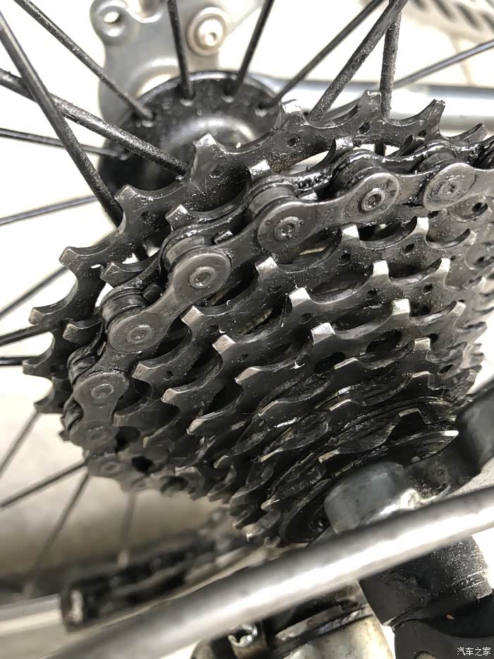 牙盘和飞轮磨损情况还好吗