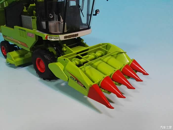 洛阳中收联合收割机模型