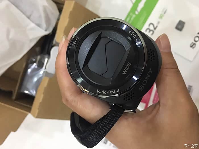 买个摄像机玩玩型号索尼cx405