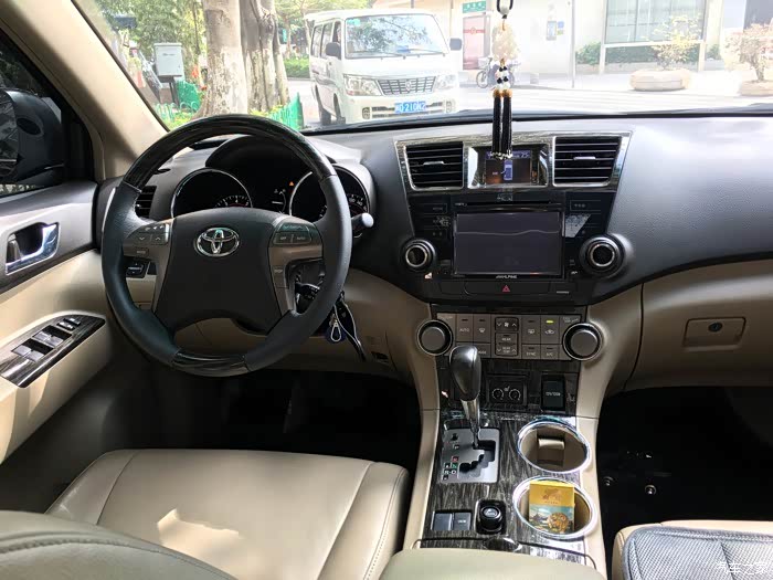 老款汉兰达改装桃木内饰