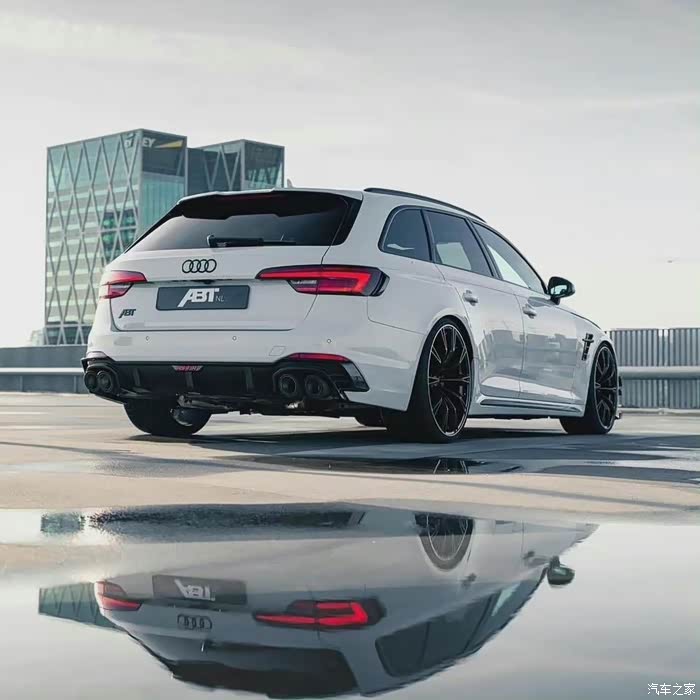 abt套件加持的 奥迪rs4-r
