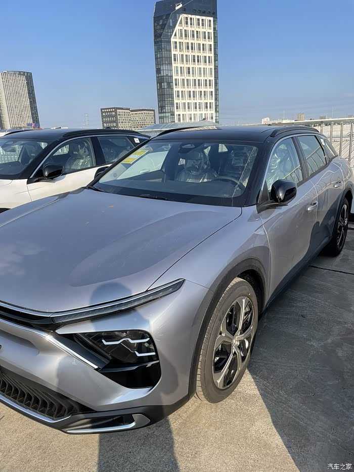 【图】黑色,太空银来点实图吧_凡尔赛c5 x论坛_汽车之家论坛