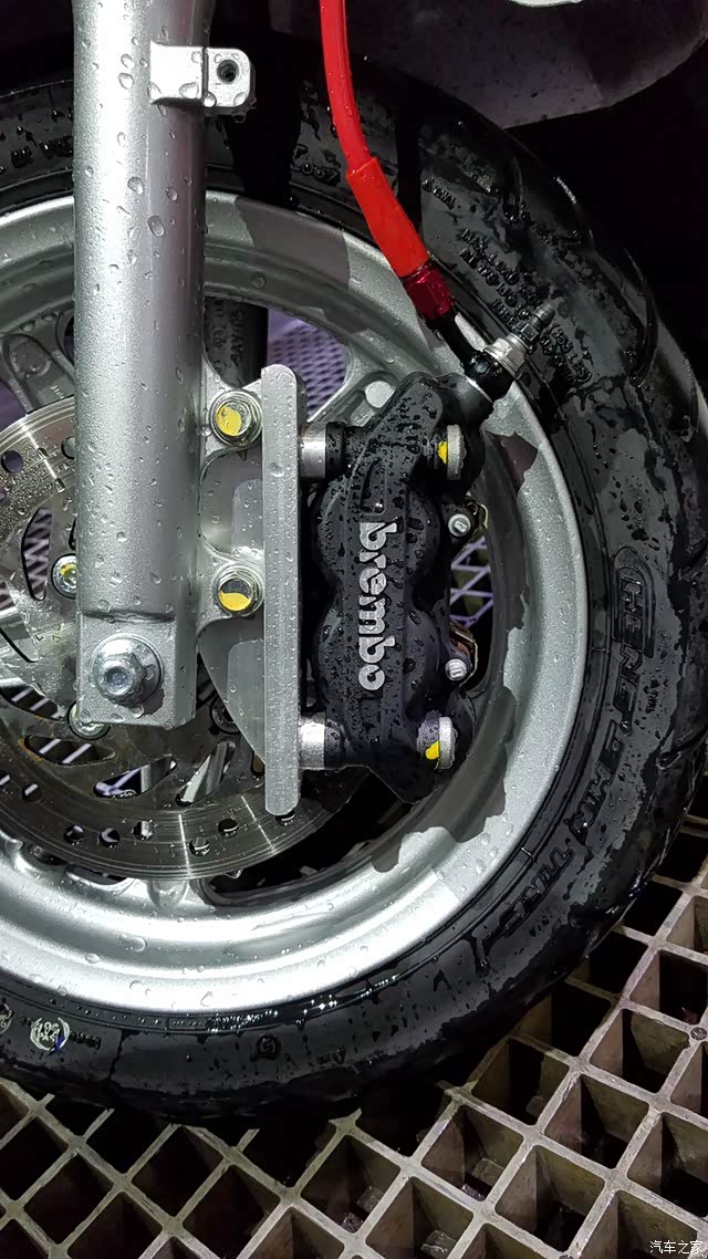 【图】丰衣足食 本田lead改鲍鱼辐射卡钳子附300公里照片_摩托车论坛