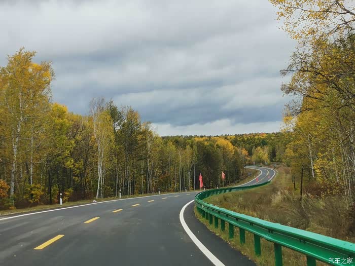 穿越大小兴安岭行走在最美331国道上