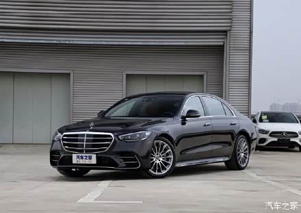 同样是奔驰旗舰轿车,那s级和eqs谁会是最好的轿车呢
