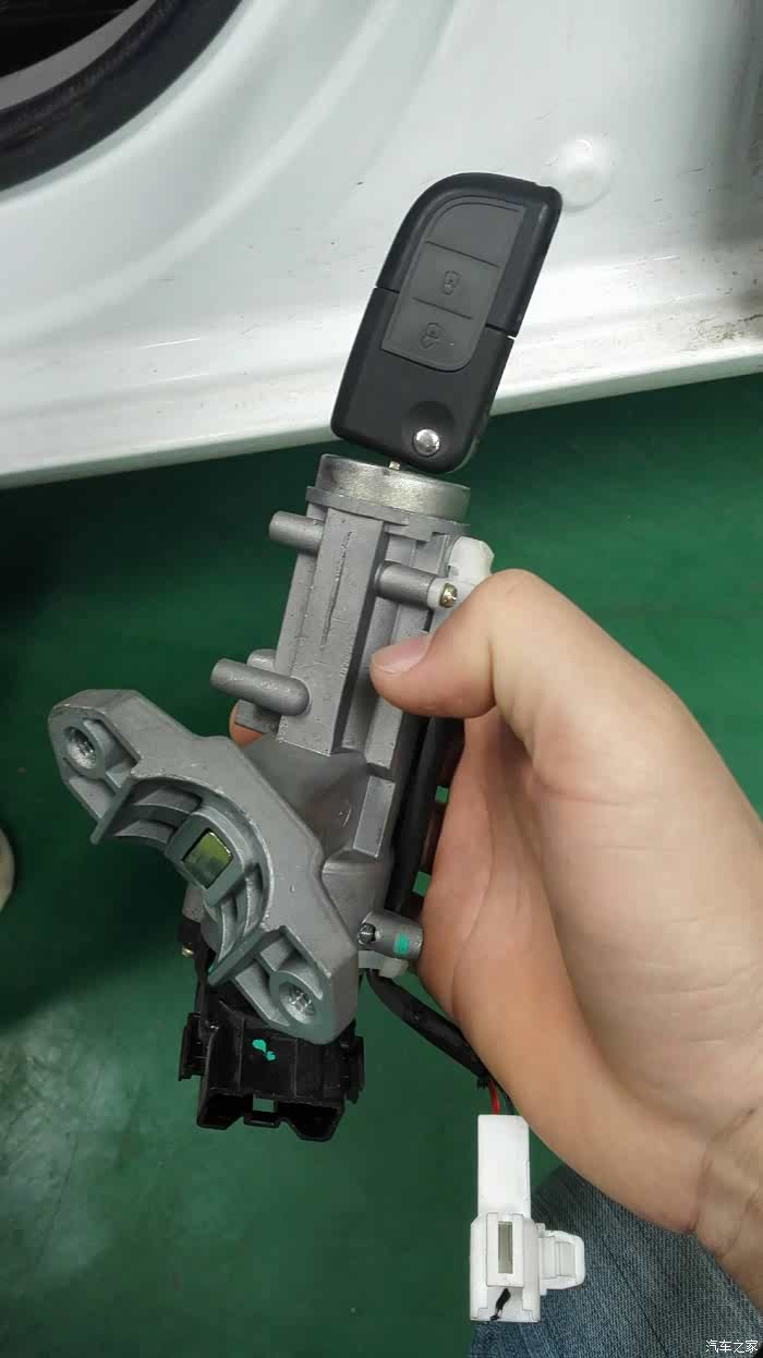 陕西悦翔家族车友会j89小问题之小三换全车锁