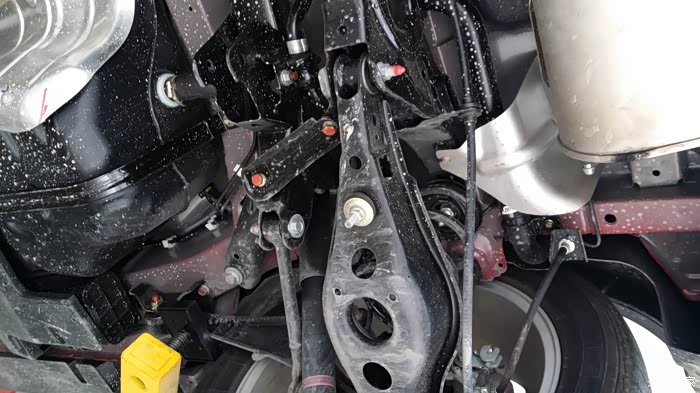 首保,敬请欣赏x7底部风采,提车x7.40天有感.