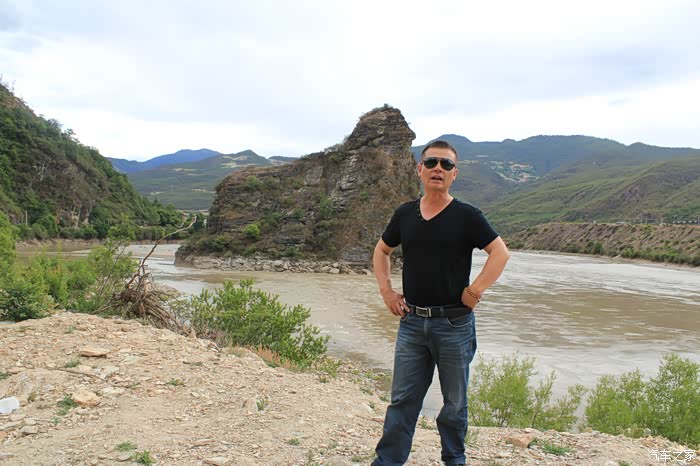 2015年端午节云南迪庆回四川彭山一路风景看起走