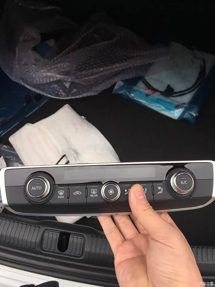 【图】预出自动空调面板_奥迪a3论坛_汽车之家论坛
