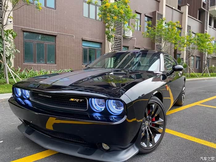 2021款道奇挑战者来了这样的美式超跑你爱了吗
