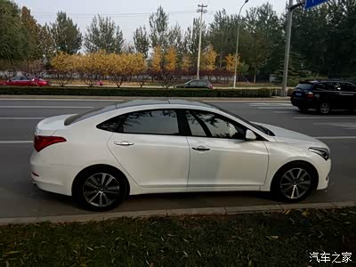 名图1.8尊贵白,帅!提车作业 一个半月用车感受!求精!求认证!