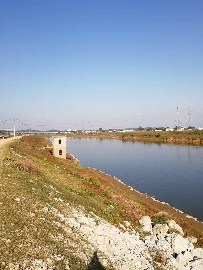 这里有条捞刀河