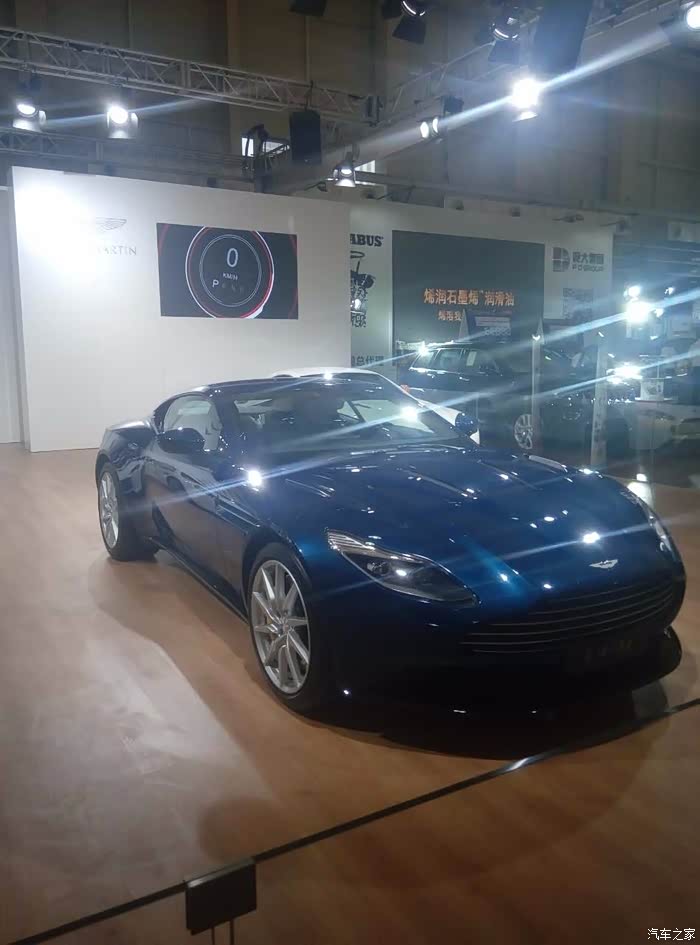 大连第22届车展各种车辆汇聚星海会展中心一起来围观吧