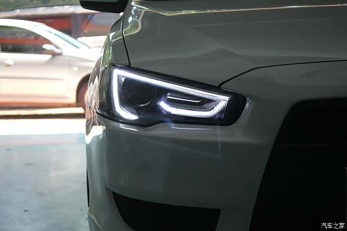 广州舶卡改装大灯当三菱翼神遇上奥迪a5能否擦出火花