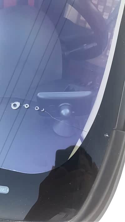 有谁换过前挡玻璃多少钱