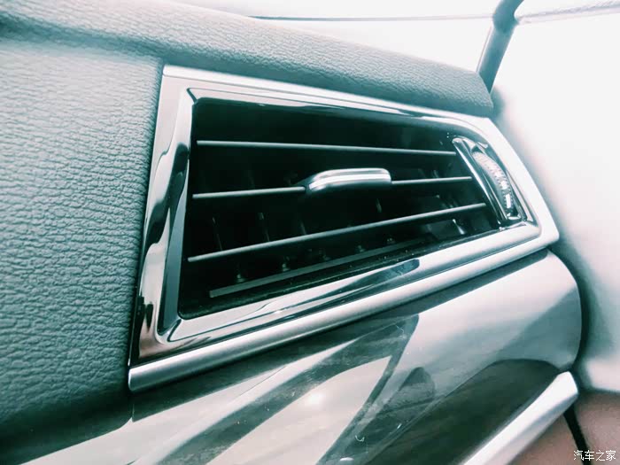 看内饰猜车型我看谁最聪明哪个空调出风口应该看出什么车子吧