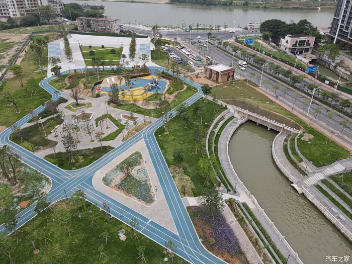 佛山都市新景观cs75相伴游澜石公园