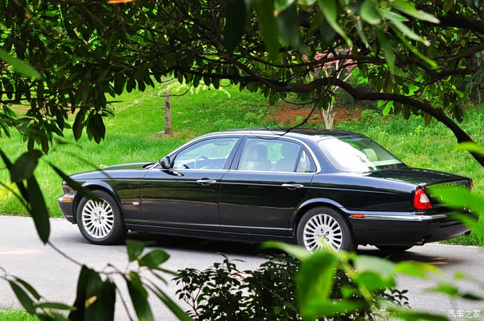 四十万公里路的云和月,2006款捷豹xj6