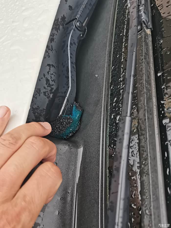 改装解决奇骏前挡风下水口容易进树叶杂物问题_奇骏论坛_汽车之家论坛