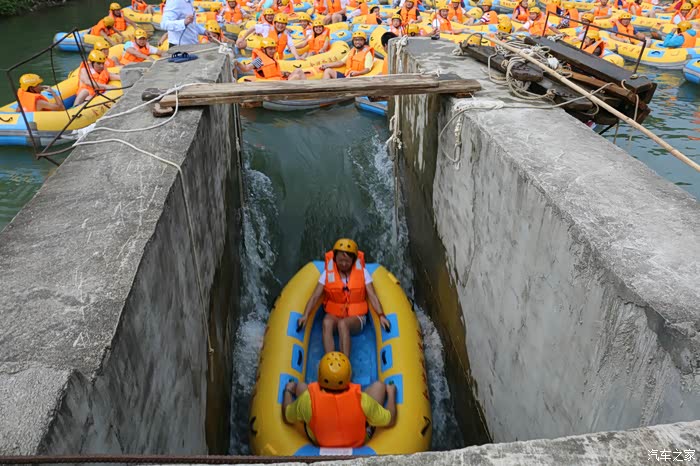 【活动报道】【广西壹家人车友会373】防城港金沙水漂流记