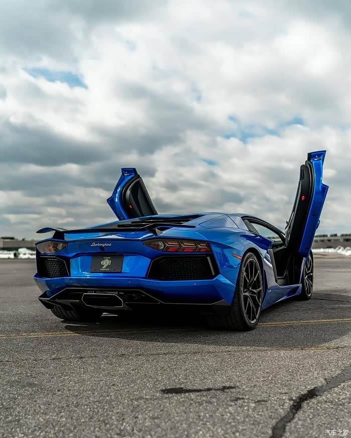 兰博基尼埃文塔多lp7004高颜值的车