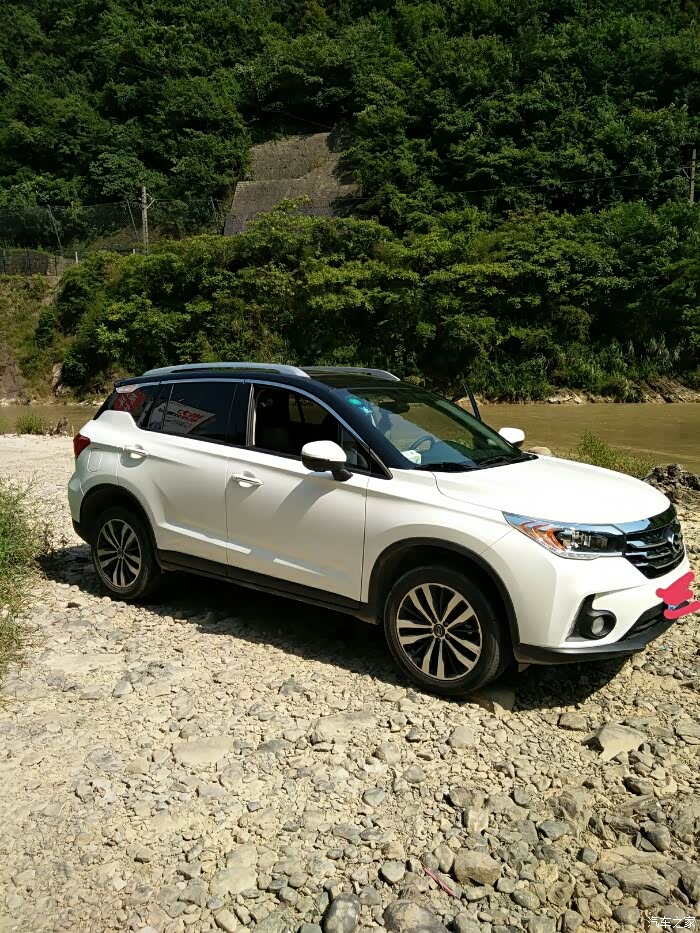 苦等两个月,终于把白车黑顶小四提回家