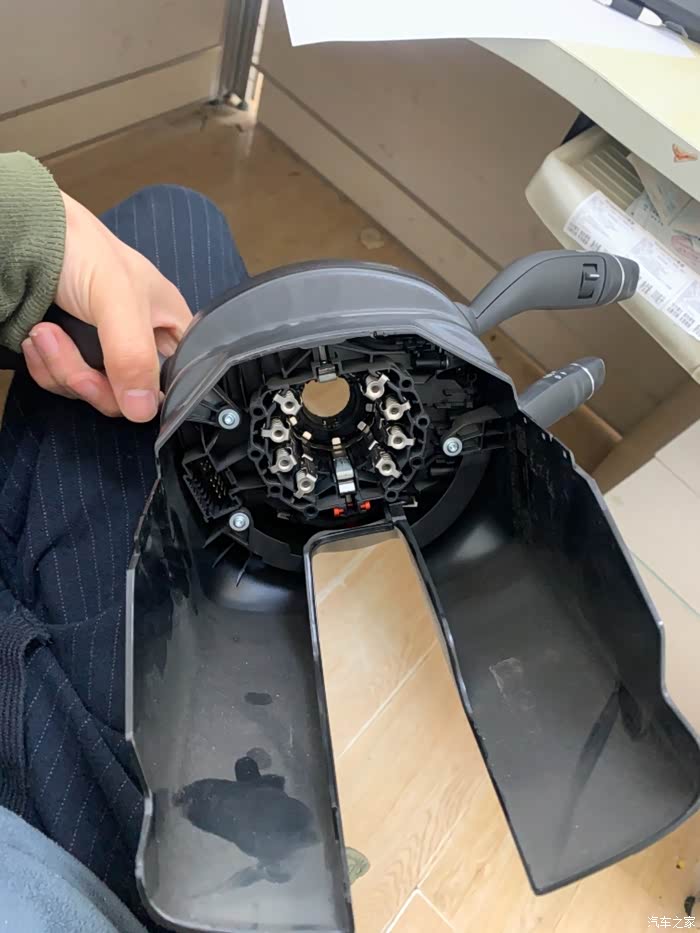 2016款b200动感更换转向柱模块