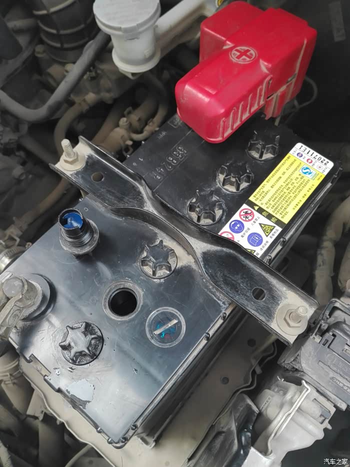 自己动手,添加电瓶液!