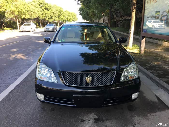 寻找12代皇冠改装中网(下图)