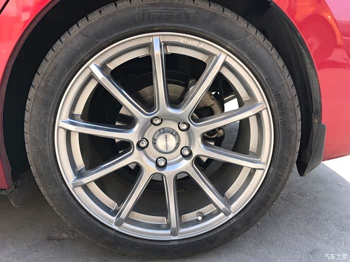 出一套18寸雅泛迪sp15轮毂带胎