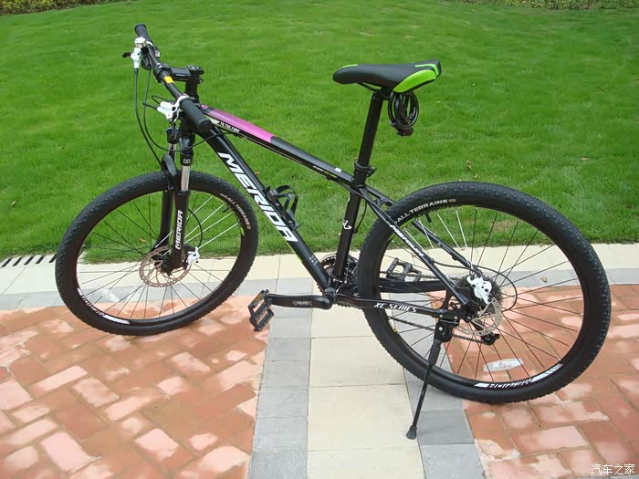 购美利达破风山地车