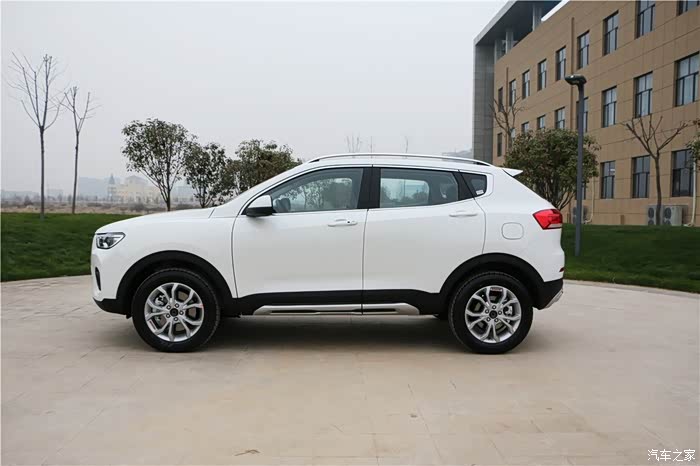 超有young范儿,实拍哈弗h2s红标版