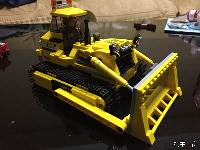 家有好老婆之《乐高推土机模型》用心交的作业!