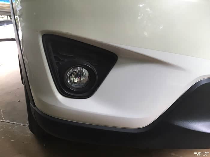 昆明马自达cx-5自己动手更换15款雾灯罩作业多图