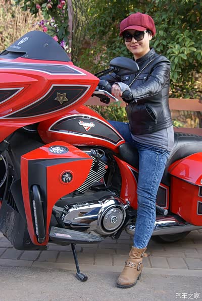 哈雷883L骑行事故报告+媳妇客串车模